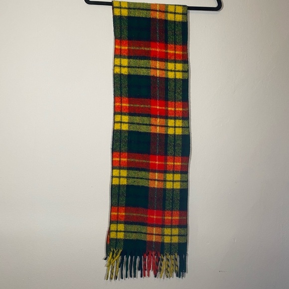 COPY - 70s VTG Plaid Blanket Scarf - Picture 6 of 6